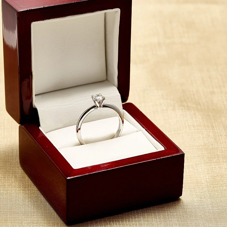 Inel de logodna din Aur cu Diamant Briliant Certificat GIA - model i3074