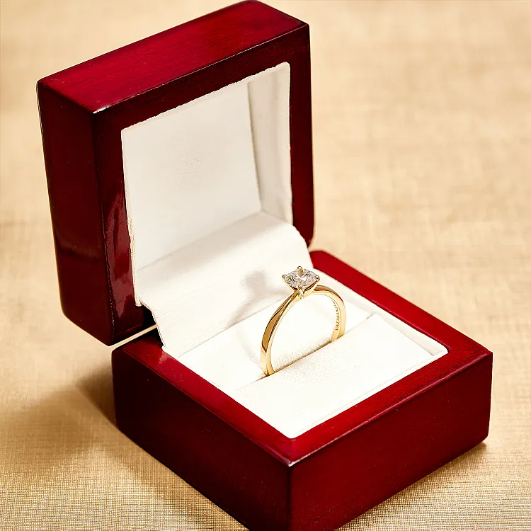 Inel de logodna Solitaire din Aur Galben 18k cu Diamant Rotund Certificat GIA - model i4460