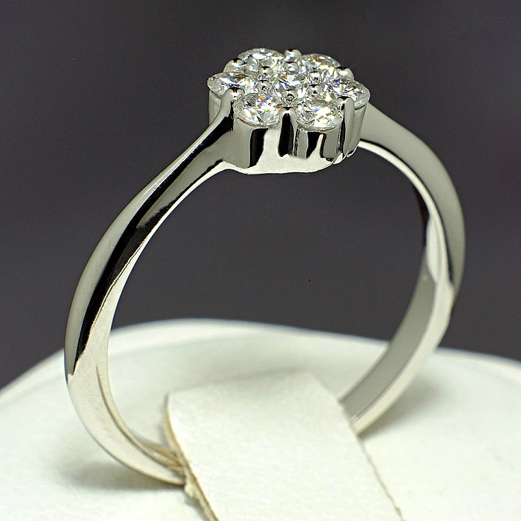 Inel Cadou din Aur cu Diamante - model i028