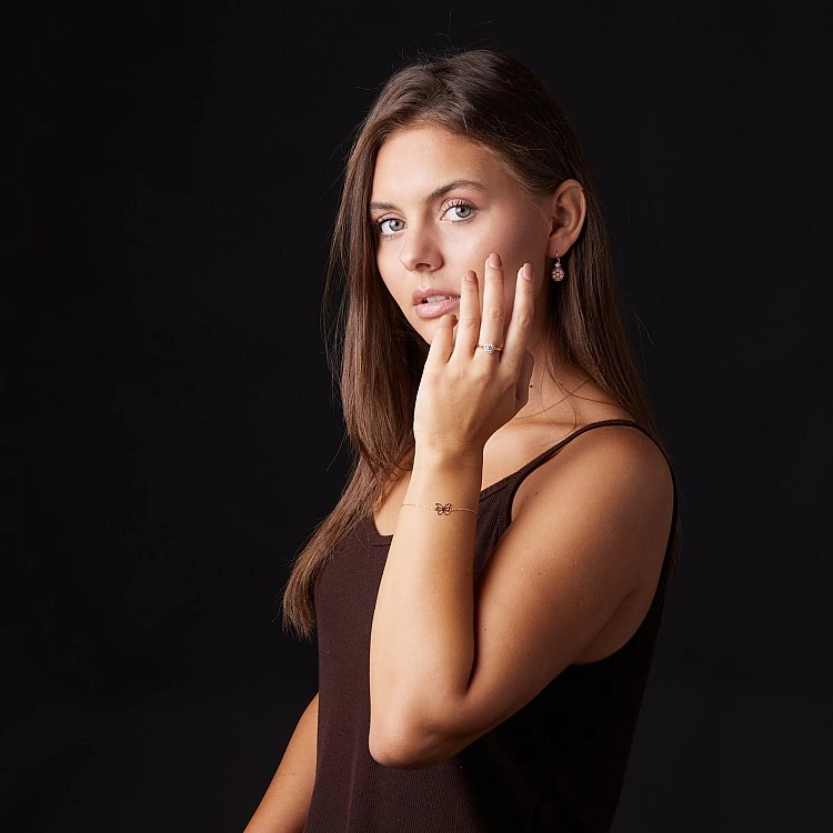 Inel de logodna din Aur 18k sau Platina cu Diamant Central Certificat GIA 0.30ct sau 0.40ct si Diamante secundare - model i030