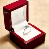 Inel de logodna Anturaj din Aur 18k sau Platina cu Diamant Albastru si Diamante Incolore - model i1420
