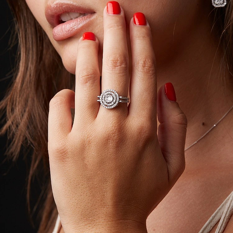 Inel - Pandantiv cu Verigi Mobile din Aur cu Diamante Baguette si Rotunde - model i2932