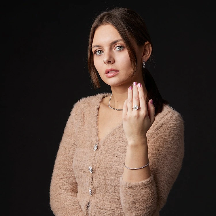 Inel de logodna Vintage din Aur 18k sau Platina cu Diamant Oval Certificat GIA 0.50ct sau 0.70ct - model i2938