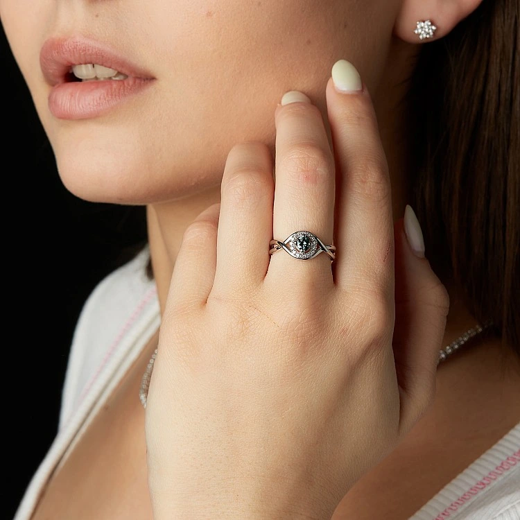 Inel de logodna din Aur 18k sau Platina cu Diamant Albastru si Diamante - model i590
