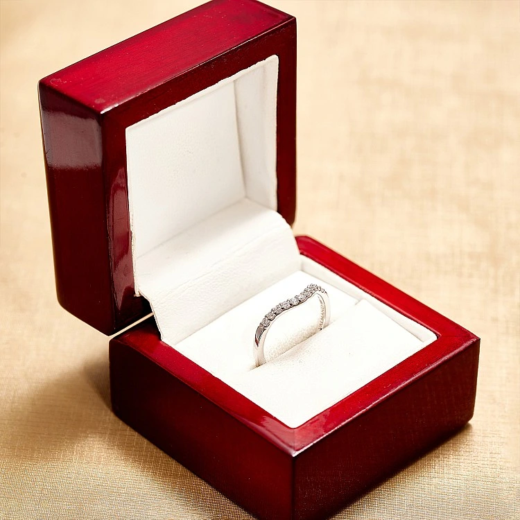 Inel Cadou din Aur cu Diamante - model FM63C