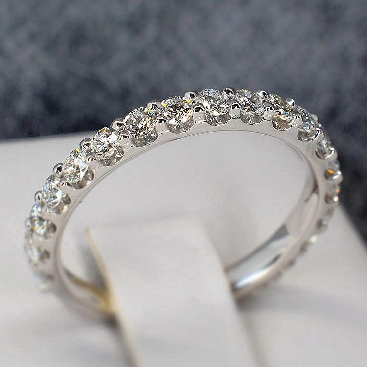 Inel Cadou din Aur sau Platina cu Diamante - model i033