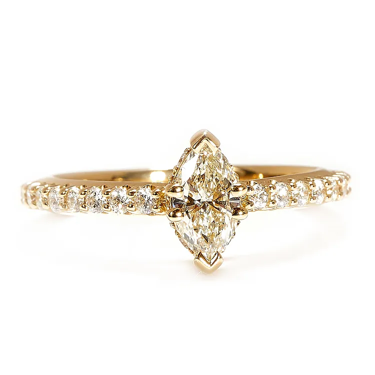 Inel de logodna din Aur cu Diamant Marquise certificat GIA - model i1050