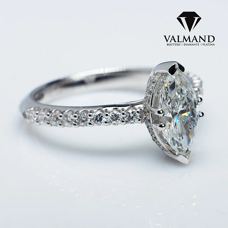 Inel de Logodna din Aur 18k sau Platina cu Diamant Marquise Certificat GIA 1.00ct - model i1050
