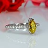Inel de logodna din Aur 18k sau Platina cu Diamant Galben Marquise si Diamante Incolore - model i1050