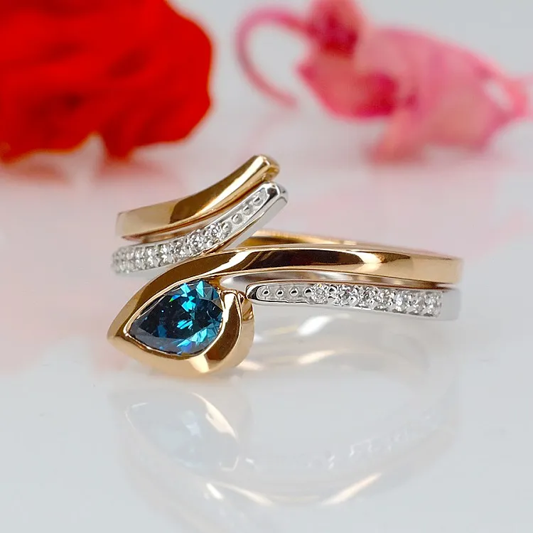 Inel de logodna din Aur cu Diamant Albastru Lacrima - model i1187