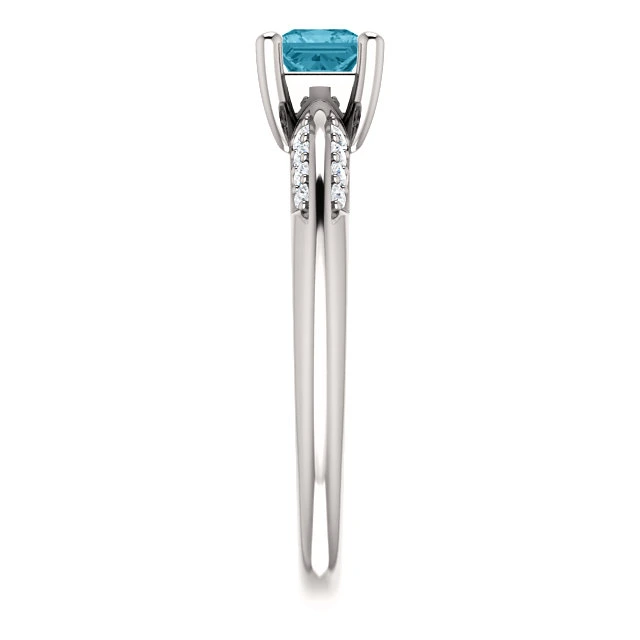 Inel de logodna din Aur 18k sau Platina cu Diamant Albastru si Diamante - model i122701