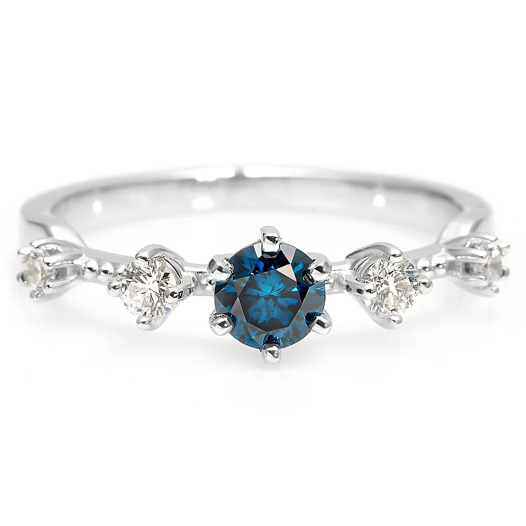 Inel de logodna din Aur 18k sau Platina cu Diamant Albastru si Diamante Incolore - model i2649