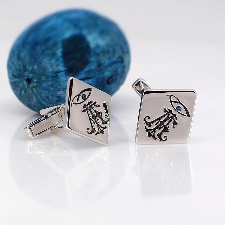 Butoni Monograma din Aur cu Diamante Albastre - model bt349