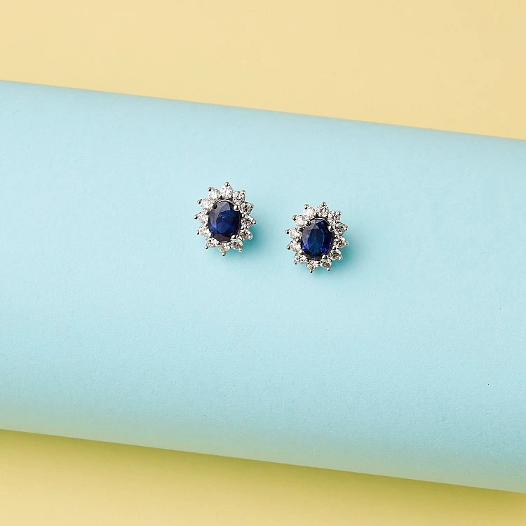 Cercei Kate Middleton din Aur cu Safire Ovale si Diamante - model c055