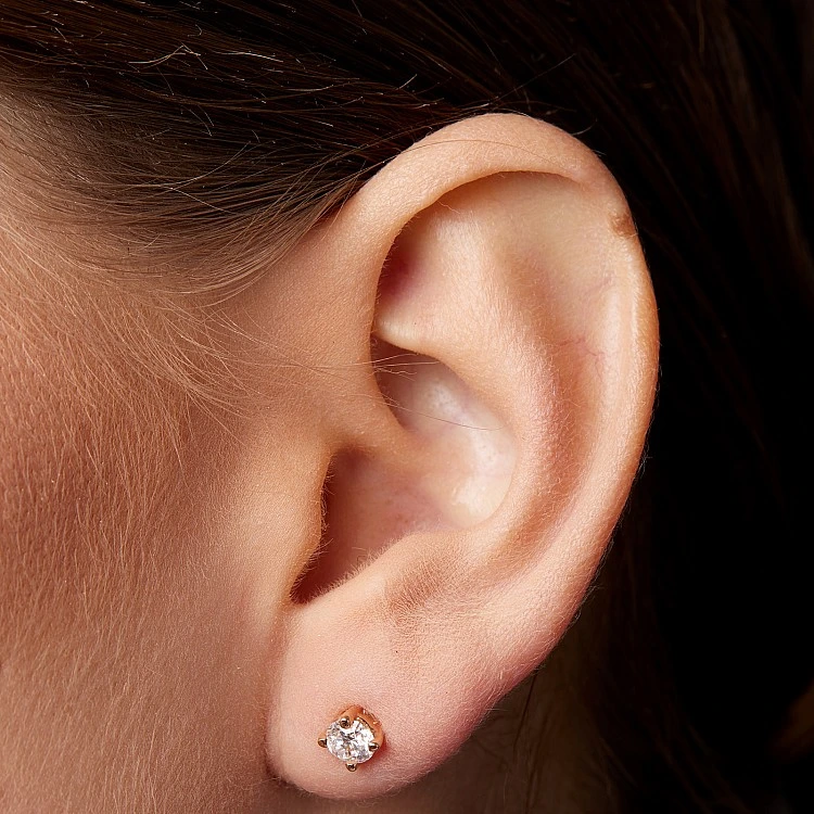 Cercei stud din Aur sau Platina cu Diamante - model c577