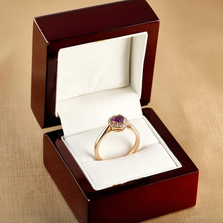 Inel Cadou din Aur sau Platina cu Ametist si Diamante - model i030