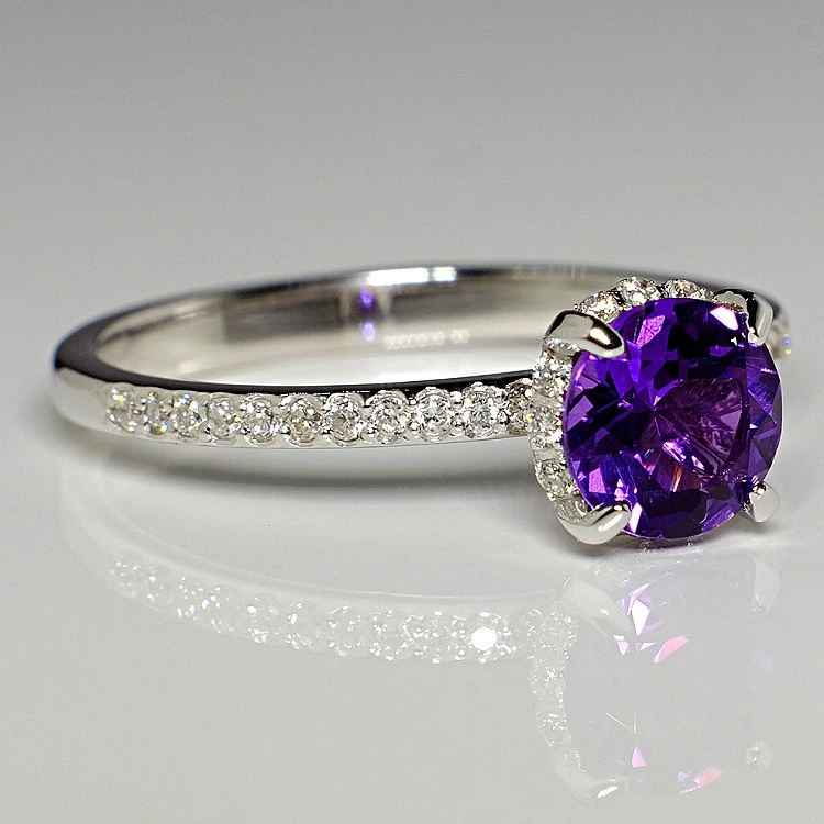 Inel Cadou din Aur cu Ametist si Diamante - model i164