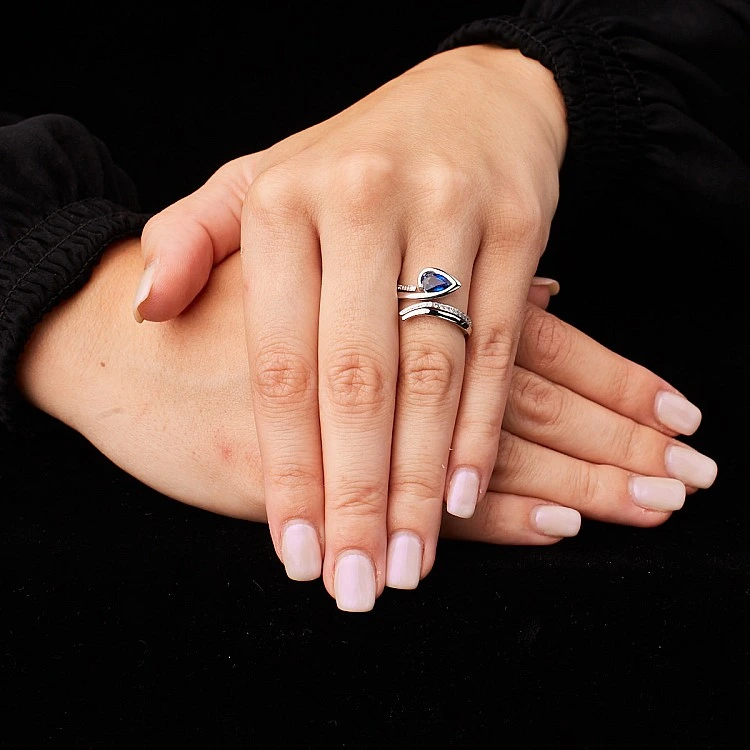 Inel Cadou din Aur din doua elemente cu Safir lacrima si Diamante - model i1187