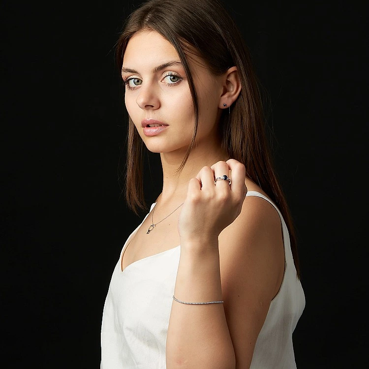 Inel din Aur 18k sau Platina cu Safir si Diamante - model i122513