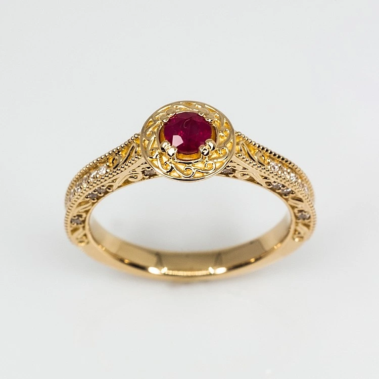 Inel de logodna Vintage din Aur 18k sau Platina cu Rubin si Diamante - model i1353
