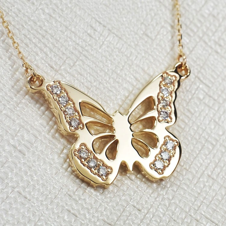 Pandantiv Fluture din Aur cu Diamante naturale - model pan1641