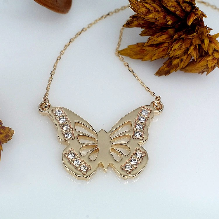 Pandantiv Fluture din Aur cu Diamante naturale - model pan1641