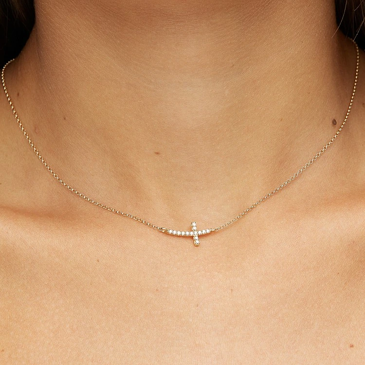 Pandantiv Cruce din Aur cu Diamante - model pan1998