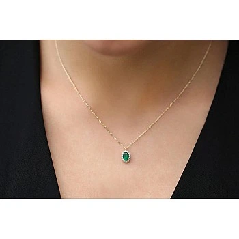 Pandantiv Anturaj din Aur cu Smarald Oval si Diamante - model pan3153