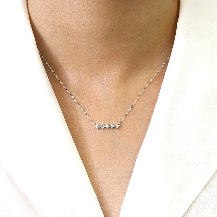 Pandantiv din Aur sau Platina cu 5 Diamante Naturale - model pan562