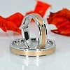 Verighete Mat Sablat din Aur 18k Doua Culori cu Diamant Albastru - model v0481