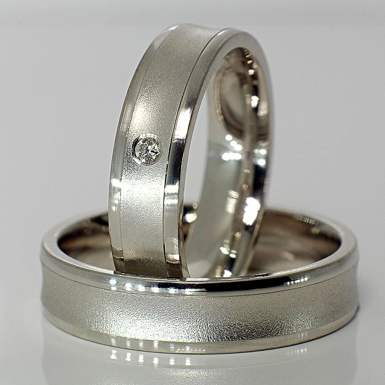 Verighete din Aur 18k cu Diamant - model v049