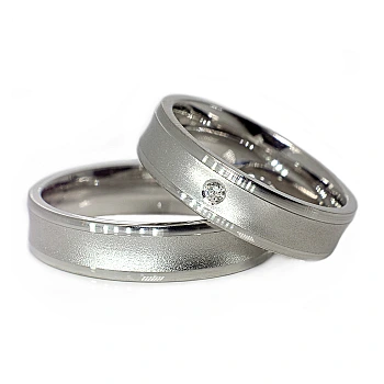 Verighete din Aur 18k cu Diamant - model v049 Verighete din Aur 18k cu Diamant - model v049