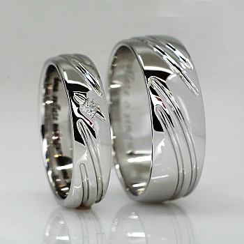 Verighete din Aur 18k cu Diamant Princess - model v1090 Verighete din Aur 18k cu Diamant Princess - model v1090