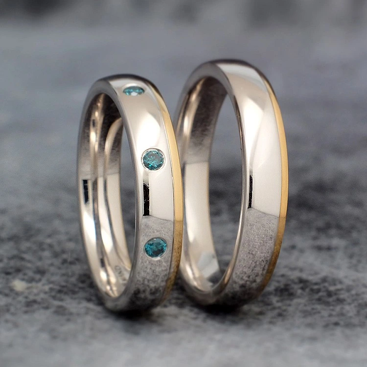 Verighete din Aur 18k Alb si Galben cu Diamante Albastre - model v1096