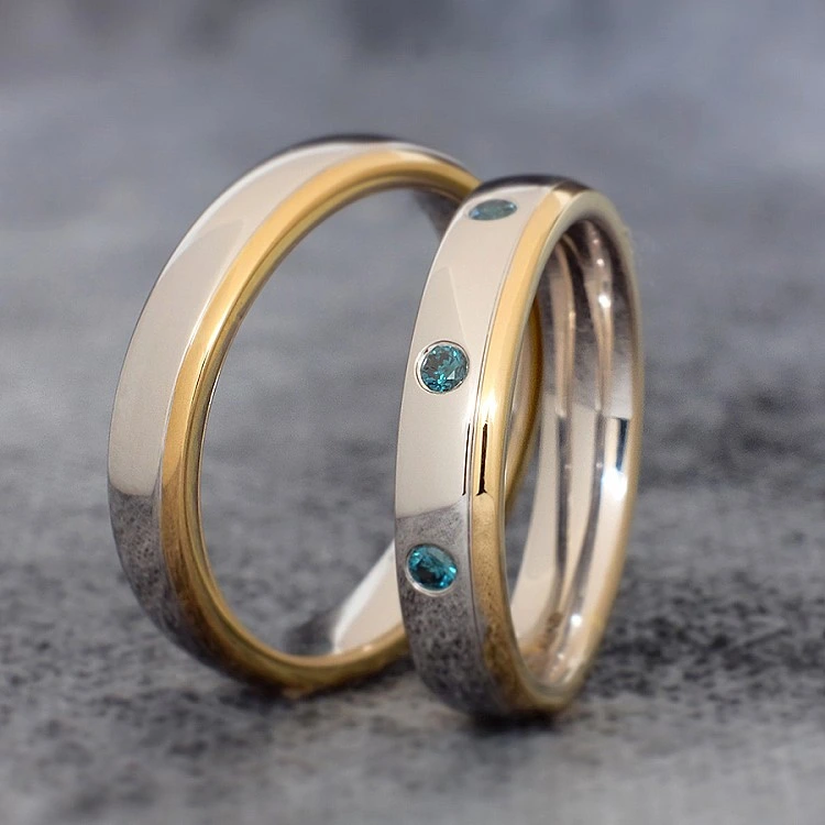 Verighete din Aur 18k Alb si Galben cu Diamante Albastre - model v1096