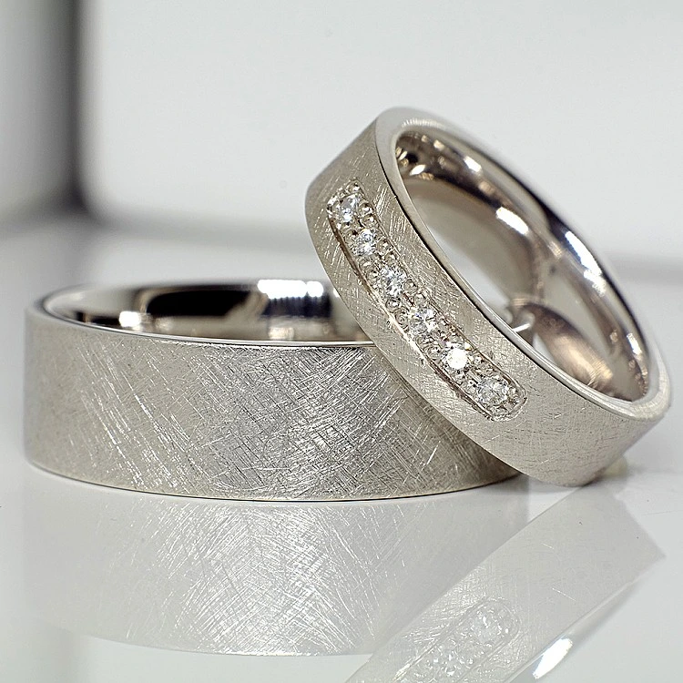 Verighete din Aur 18k sau Platina cu Diamante - model v131