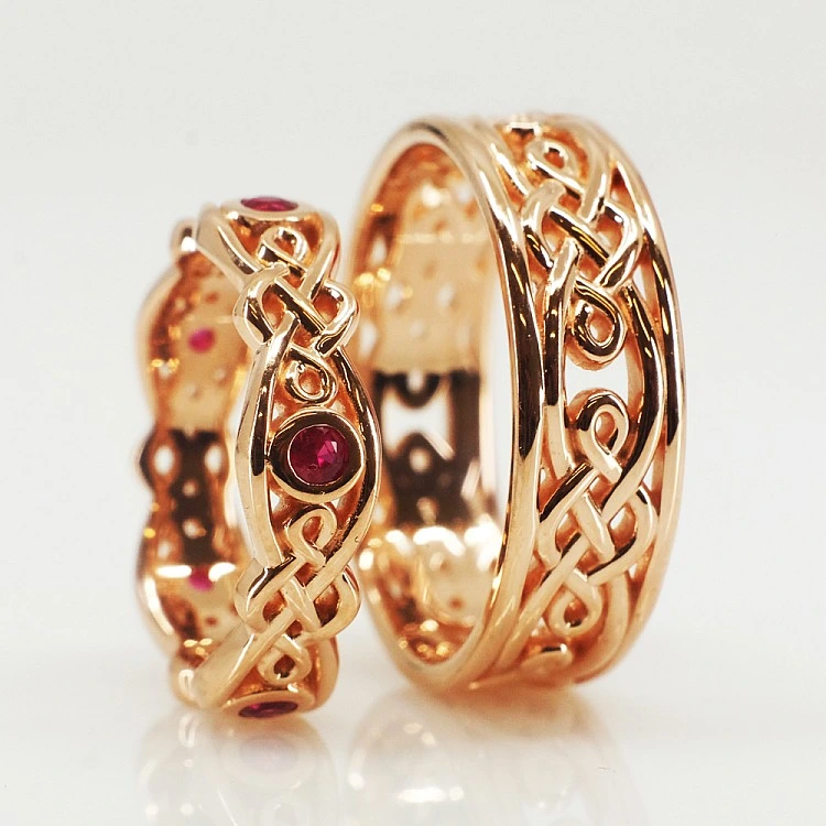 Verighete Model Celtic din Aur 18k sau Platina cu Rubine - model v1542