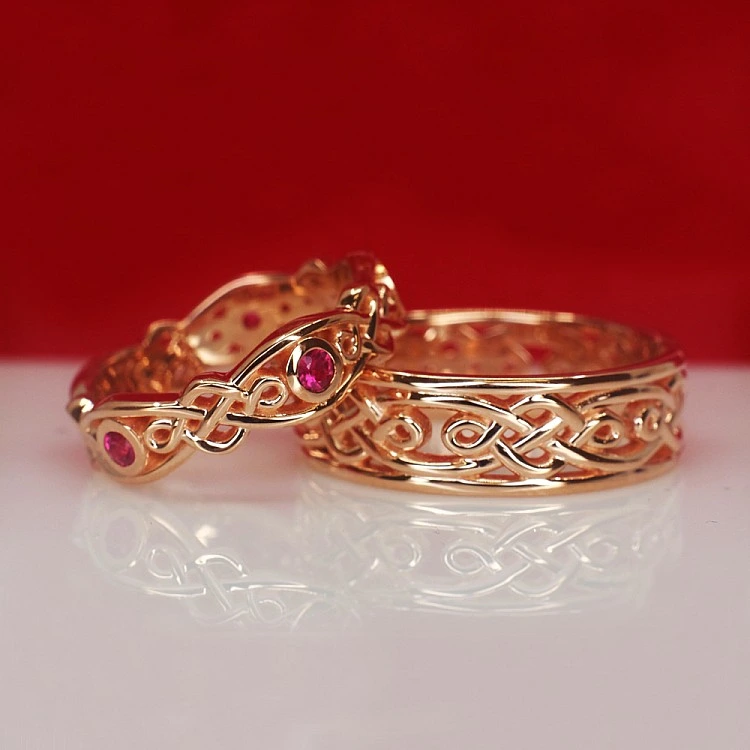Verighete Model Celtic din Aur 18k sau Platina cu Rubine - model v1542