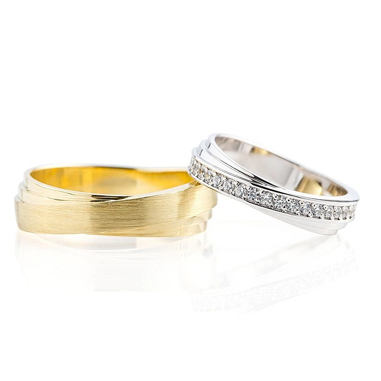 Verighete Bicolore din Aur 18k sau Platina cu Diamante Naturale - model v200