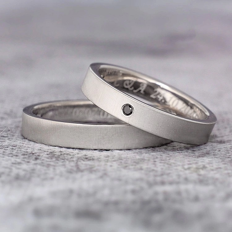 Verighete Mat Sidef din Aur 18k sau Platina cu Diamant Negru - model v203