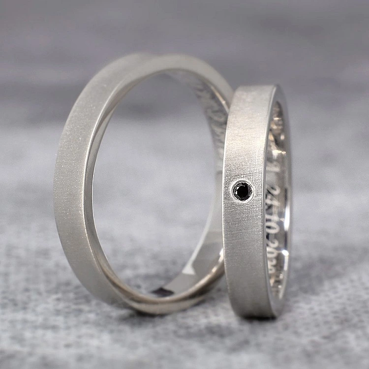 Verighete Mat Sidef din Aur 18k sau Platina cu Diamant Negru - model v203