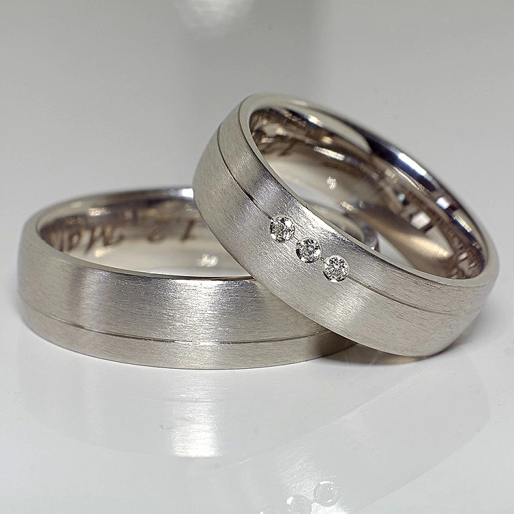 Verighete din Aur 18k sau Platina cu Diamante - model v323