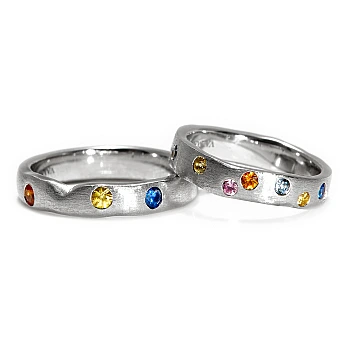 Verighete FreeForm din Aur 18k sau Platina cu Safire Colorate - model v4526 Verighete FreeForm din Aur 18k sau Platina cu Safire Colorate - model v4526