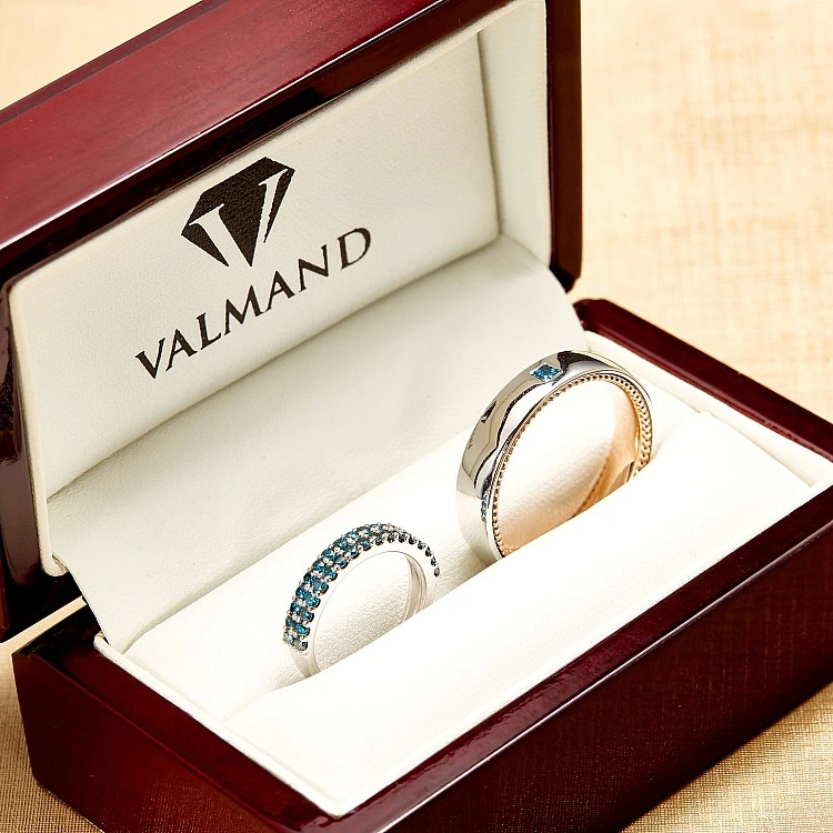 Verighete Model Verragio din Aur 18k sau Platina cu Diamante Albastre - model v755